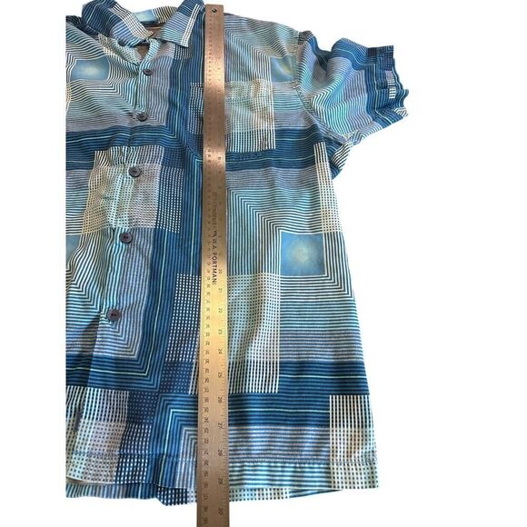 Tommy Bahama Men’s XL Silk Short Sleeve Button Down - Picture 7 of 7